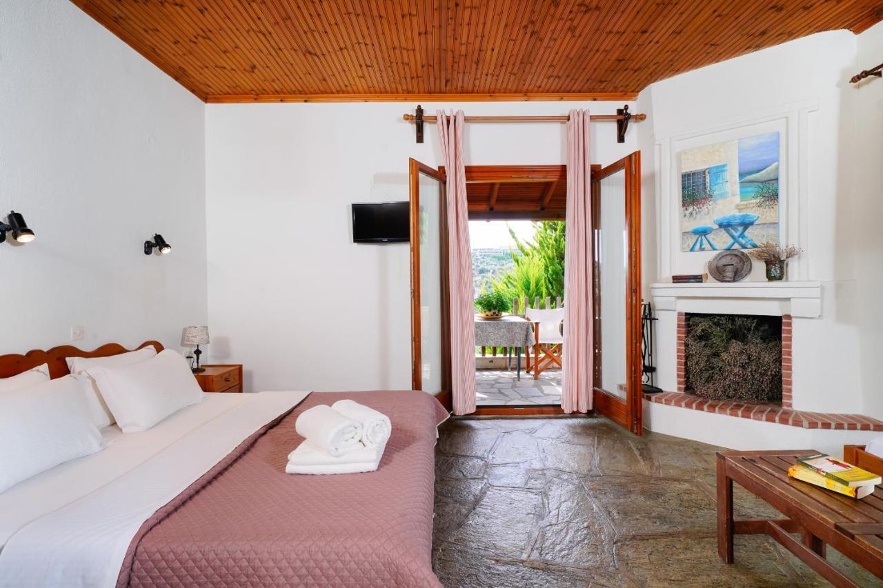 Giola Bungalows Sirines Astris Buitenkant foto