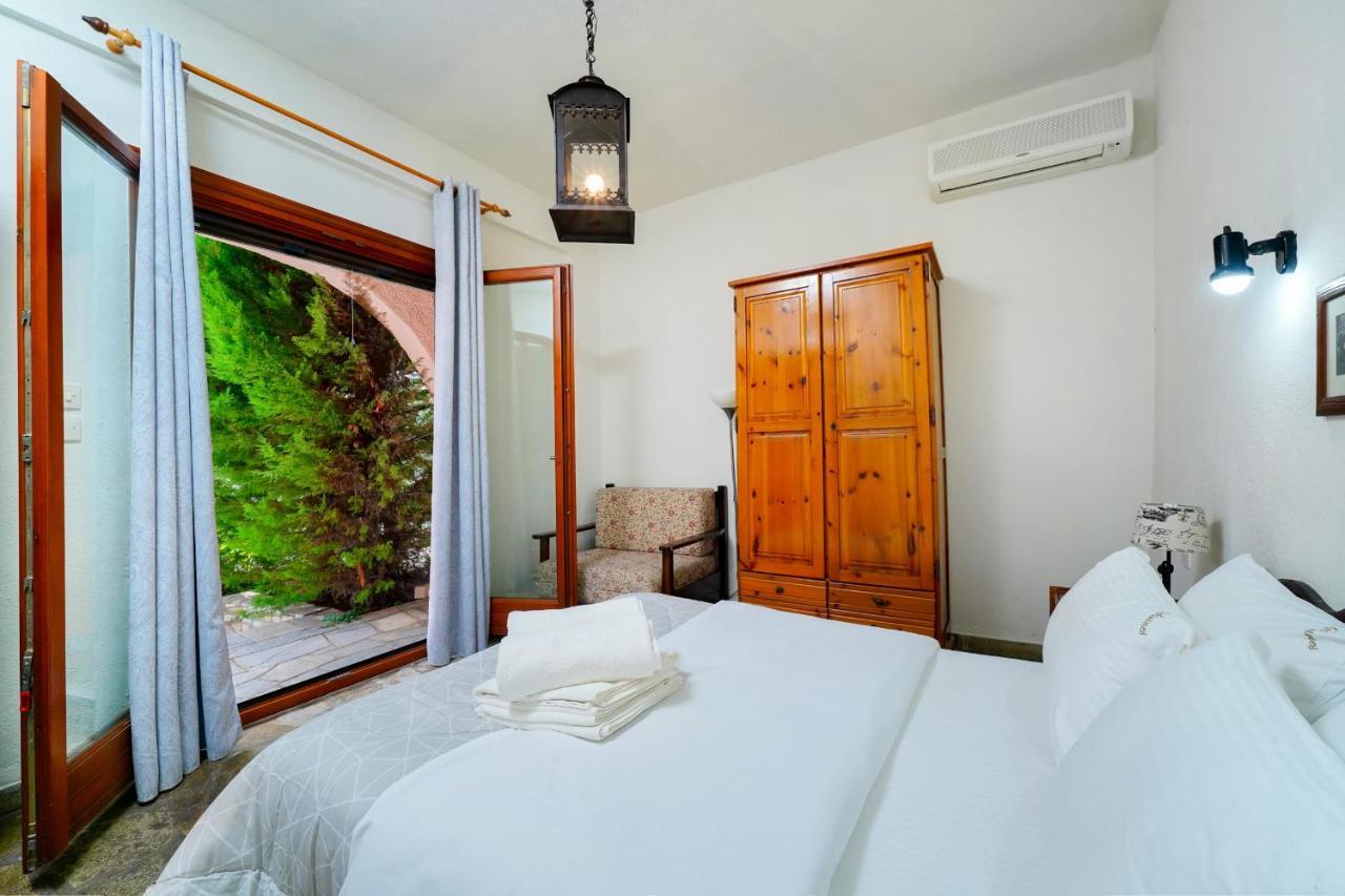 Giola Bungalows Sirines Astris Buitenkant foto