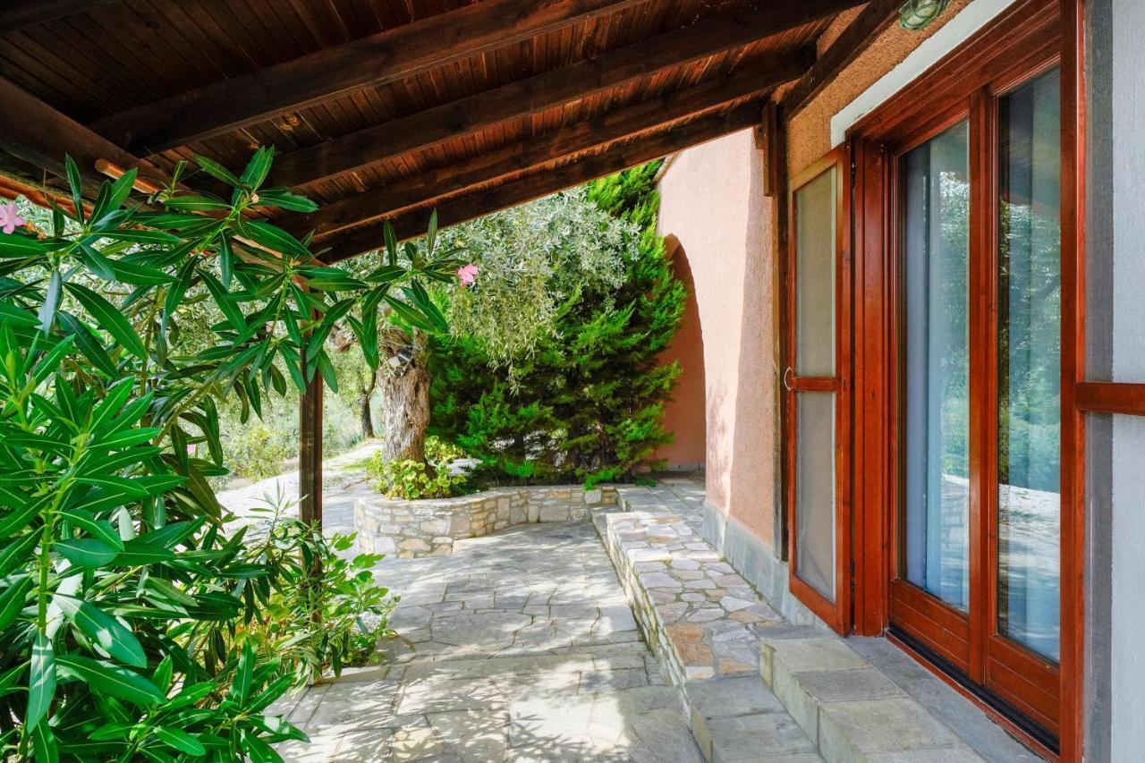 Giola Bungalows Sirines Astris Buitenkant foto
